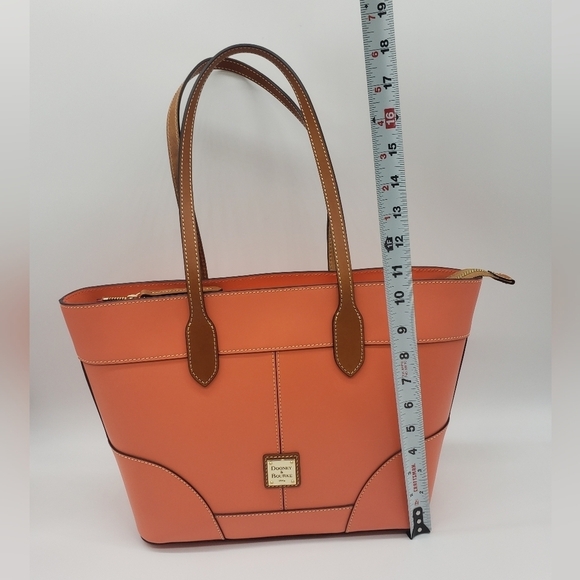 861- DOONEY & BOURKE LEATHER SATCHEL BAG CORAL COLOR NWT - Picture 4 of 11